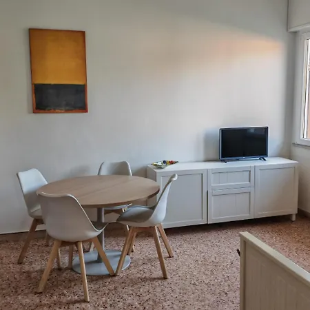Bilocale Vicinissimo Al Mare, Ideale Per Famiglie 切尔维亚